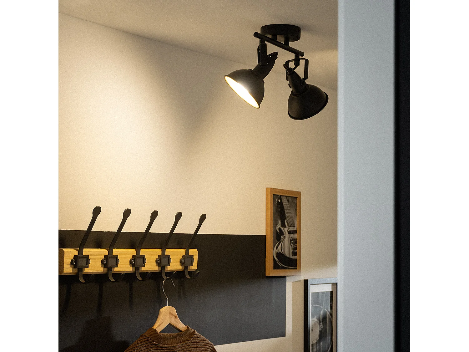 Lampada da Soffitto Orientabile in Alluminio 2 Faretti Emer Nero Nero