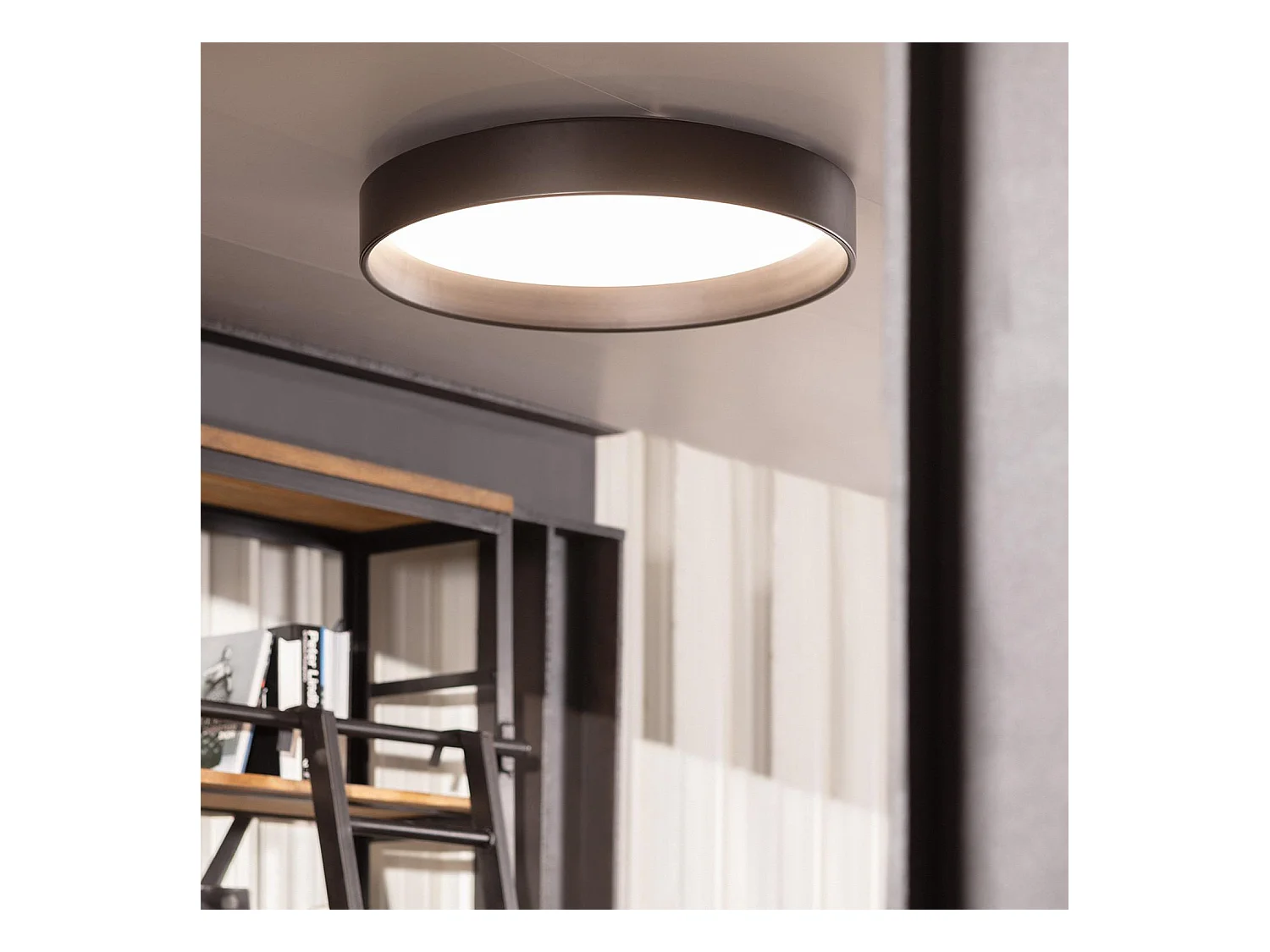 Plafonnier LED Rond Métal 30W CCT Sélectionnable Black Design Ø550 mm Sélectionnable (chaud-neutre-froid)