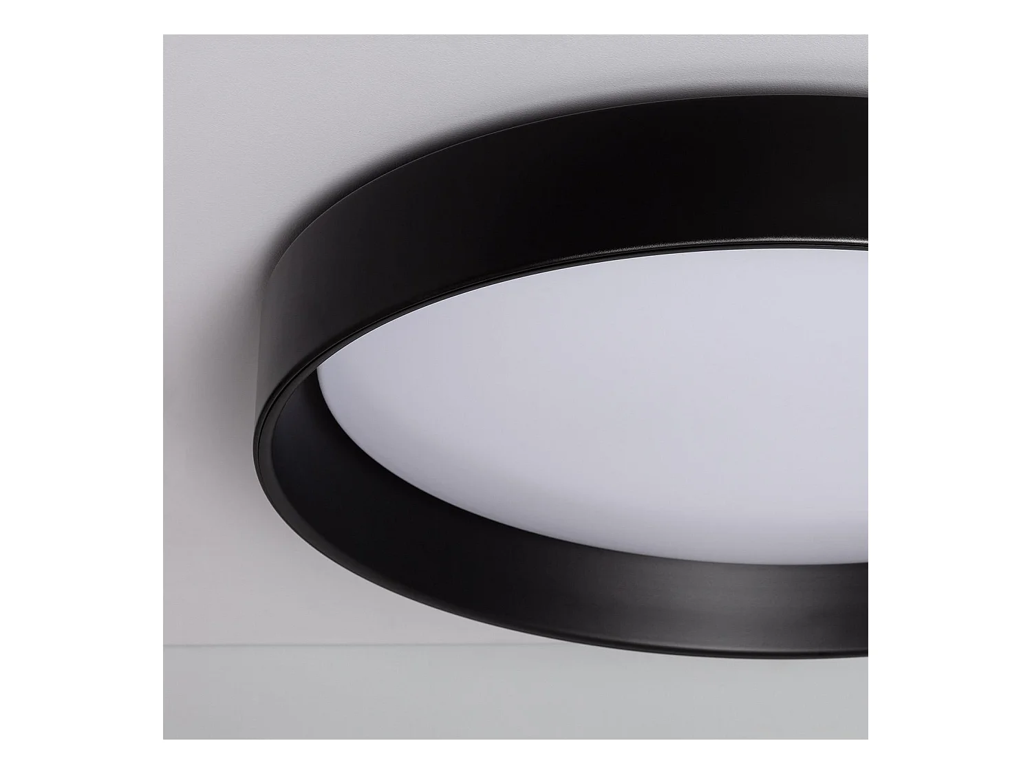 Plafonnier LED Rond Métal 30W CCT Sélectionnable Black Design Ø550 mm Sélectionnable (chaud-neutre-froid)
