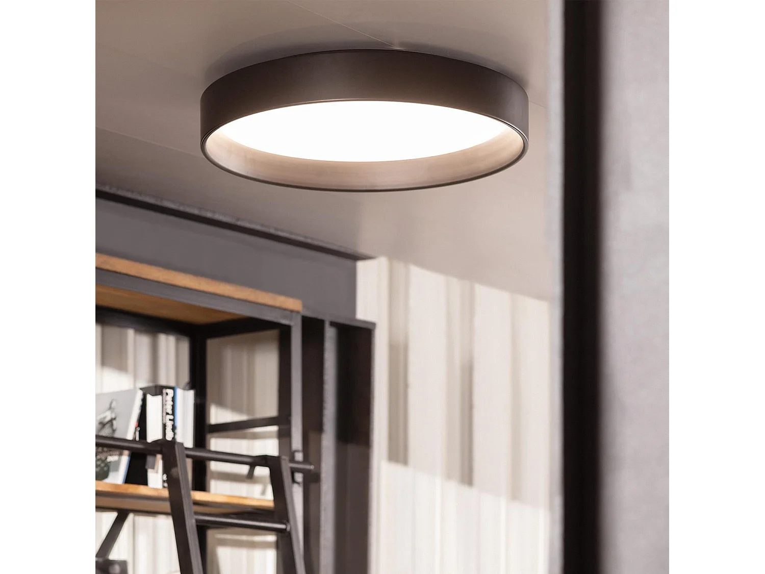 Plafonnier LED Rond Métal 30W CCT Sélectionnable Black Design Ø550 mm Sélectionnable (chaud-neutre-froid)