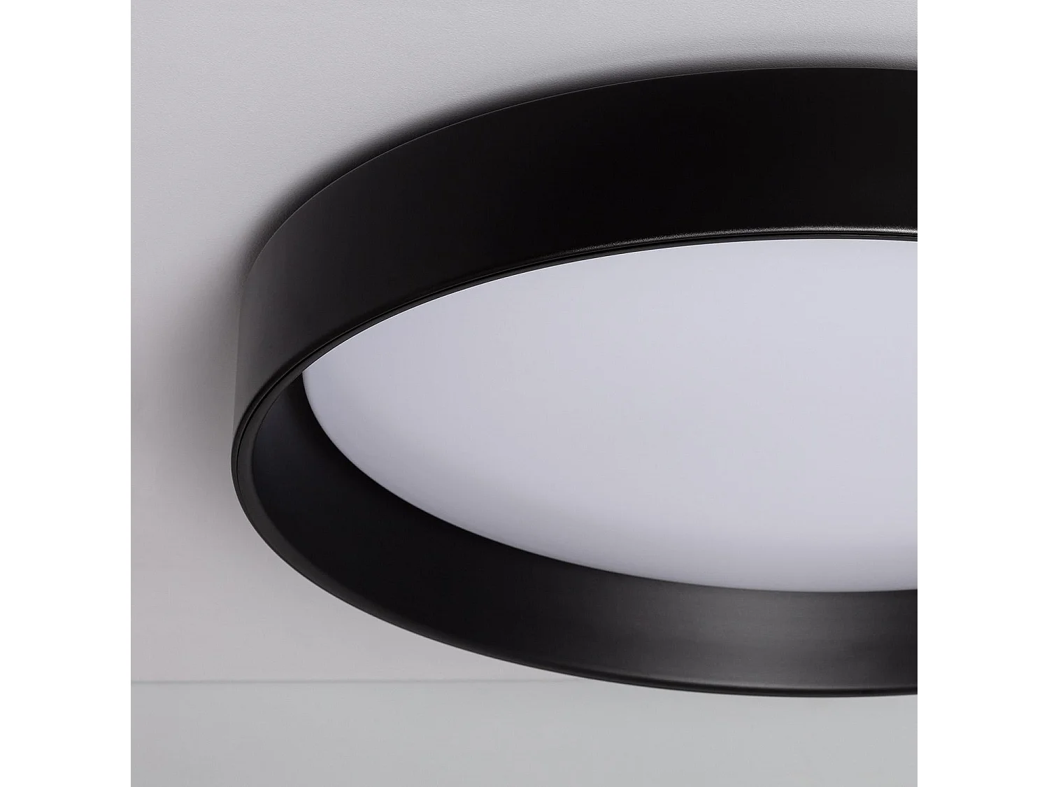 Plafonnier LED Rond Métal 30W CCT Sélectionnable Black Design Ø550 mm Sélectionnable (chaud-neutre-froid)