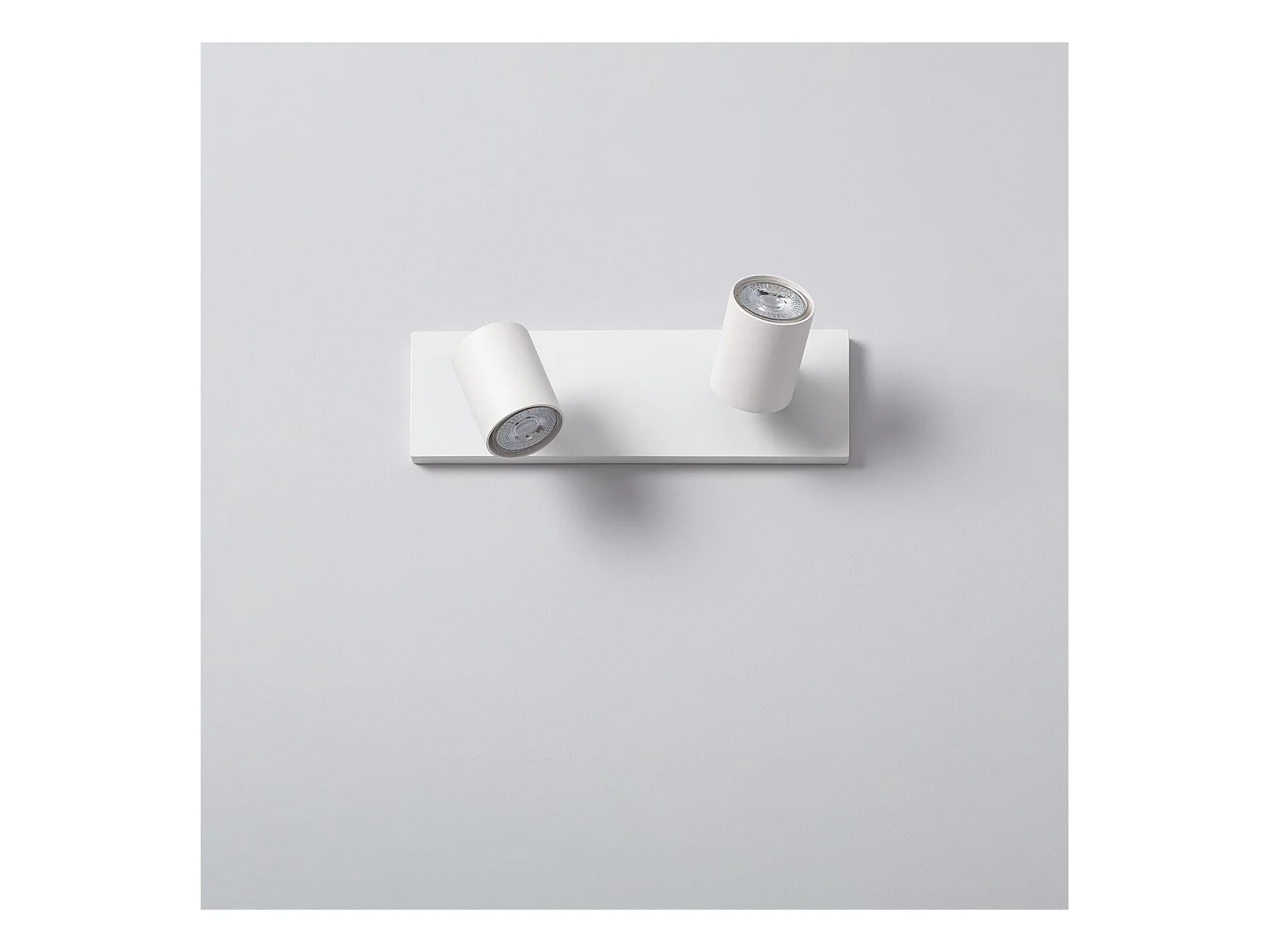 Spot à Douille Double en Saillie Orientable Aluminium Gylu à Ampoule GU10  Blanc