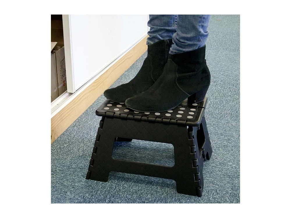 Peldaño plegable compacto