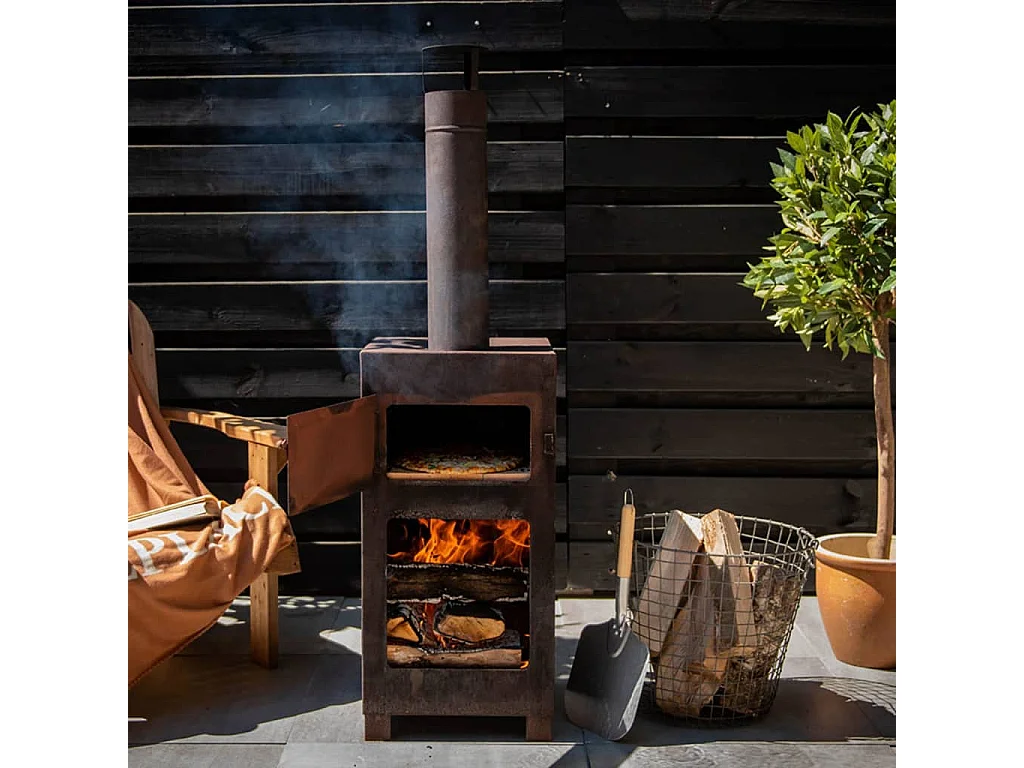 Outdoor-Kamin mit integriertem Pizzaofen