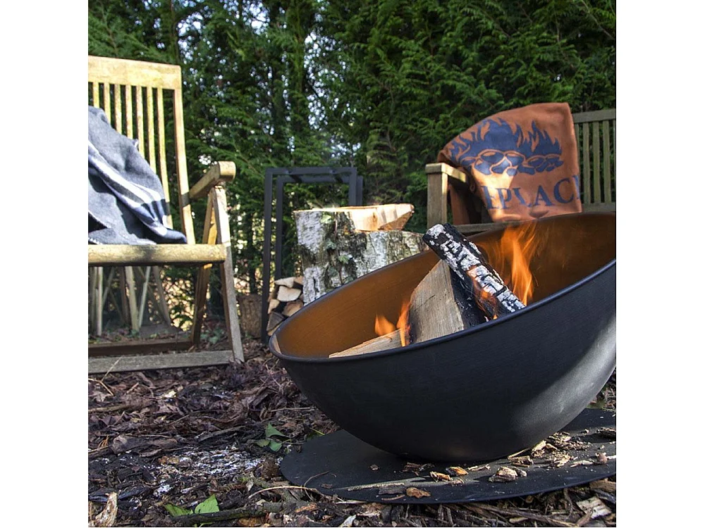 Bol de feu incliné sur disque Noir