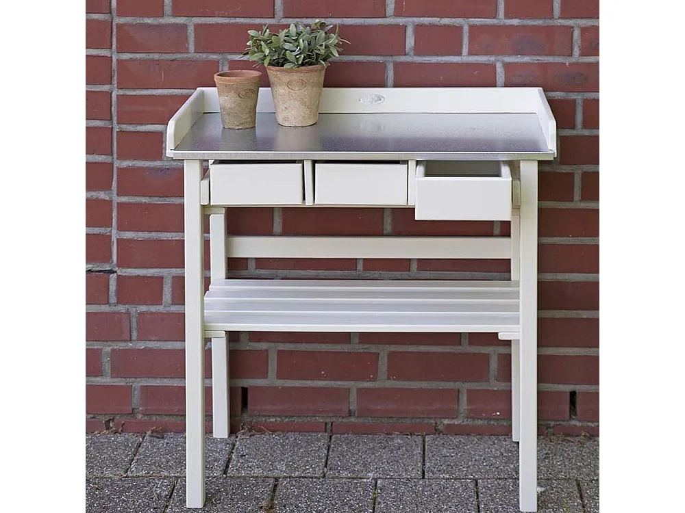 Gartentisch aus Kiefer und Zink