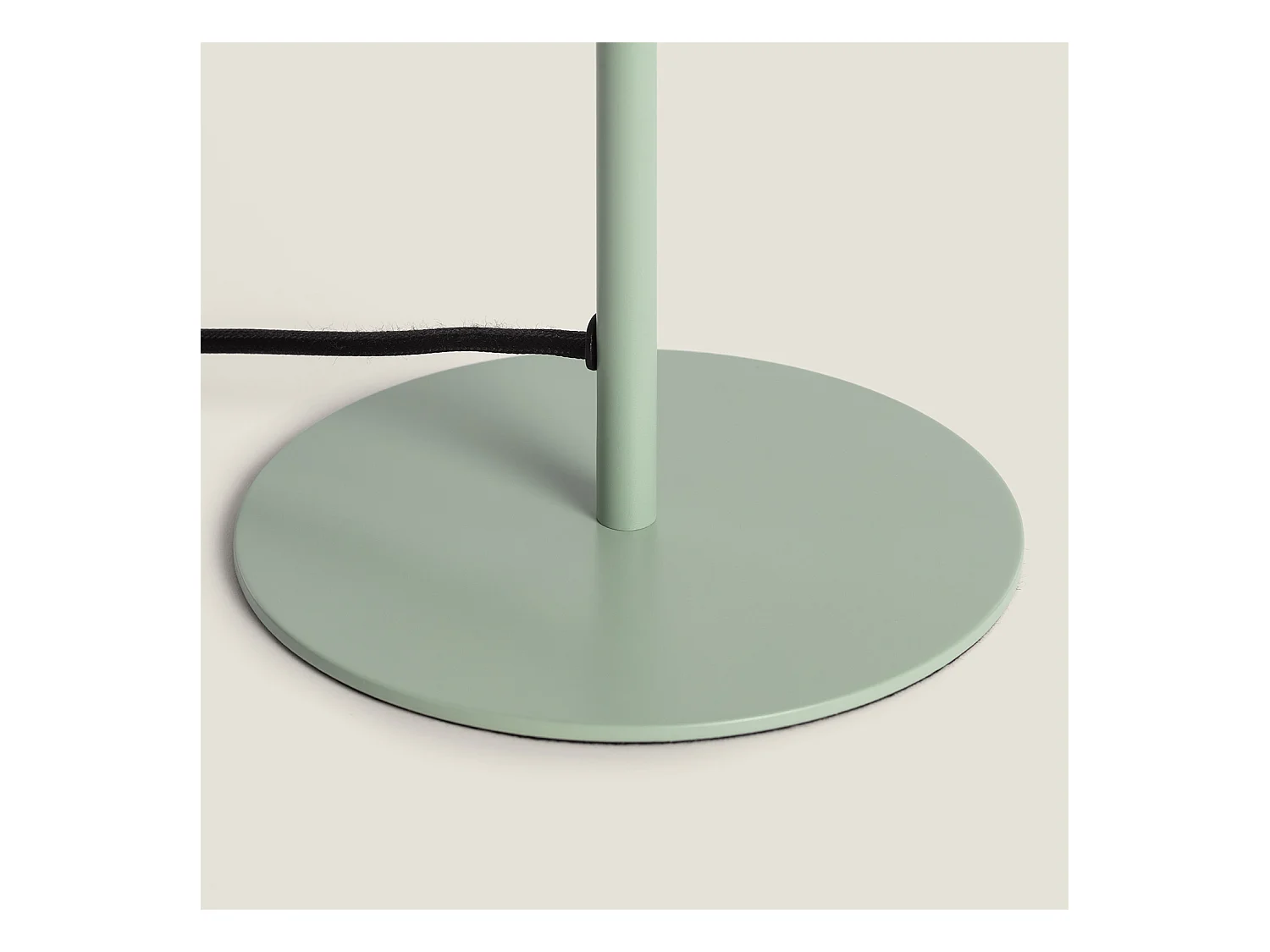 Lampada da Tavolo Alluminio Madow Verde Celadon