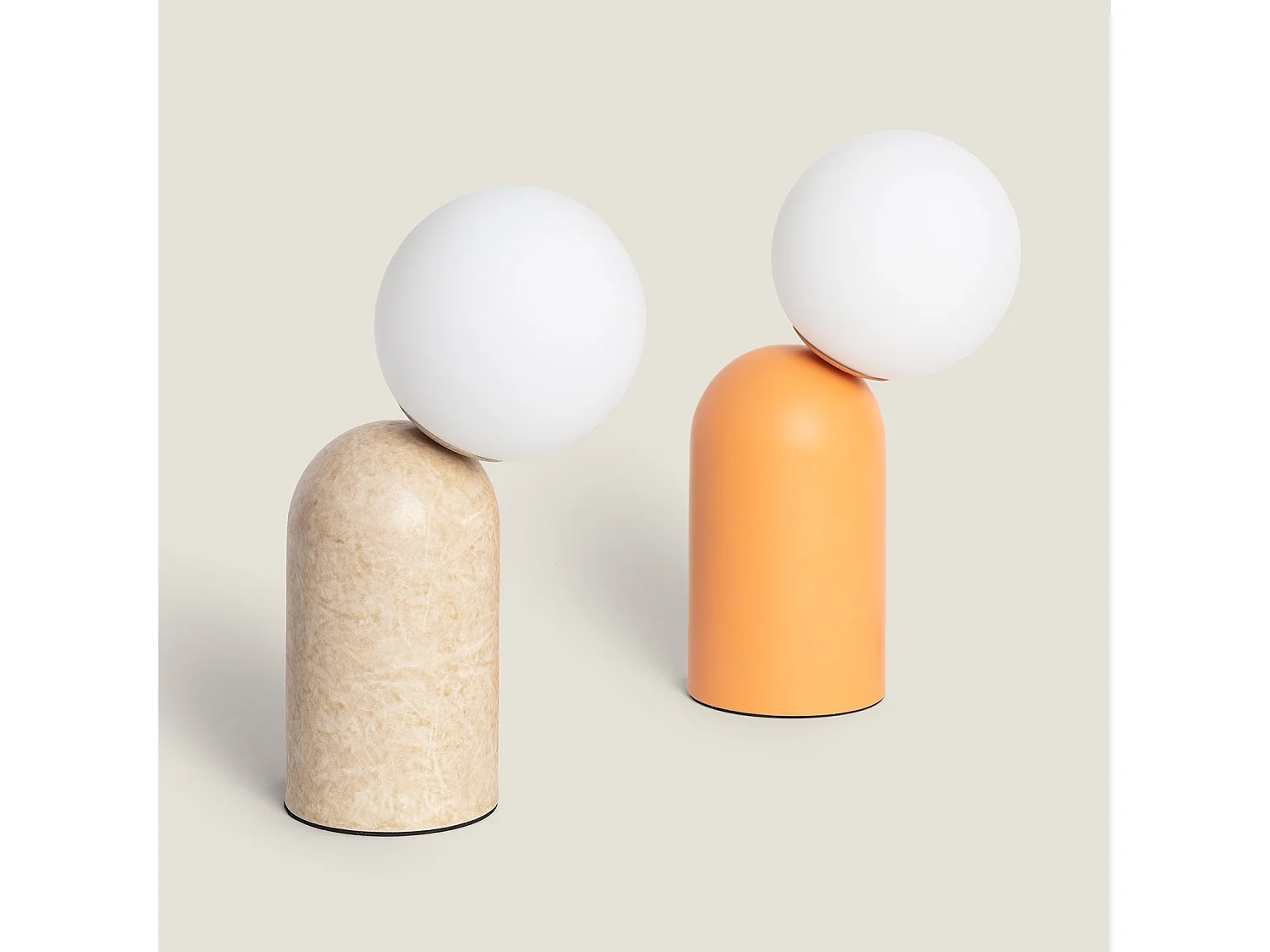 Lámpara de Mesa Metal Society Beige