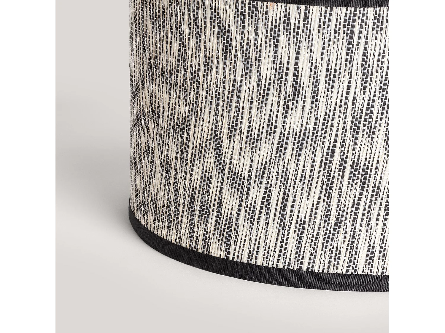 Abat-jour de Lampe Saniya ILUZZIA Blanc / Noir