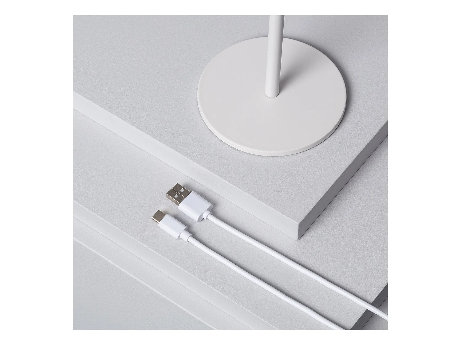 Lámpara de Mesa LED Portátil para Exterior con Batería USB Recargable Kivuli Negro