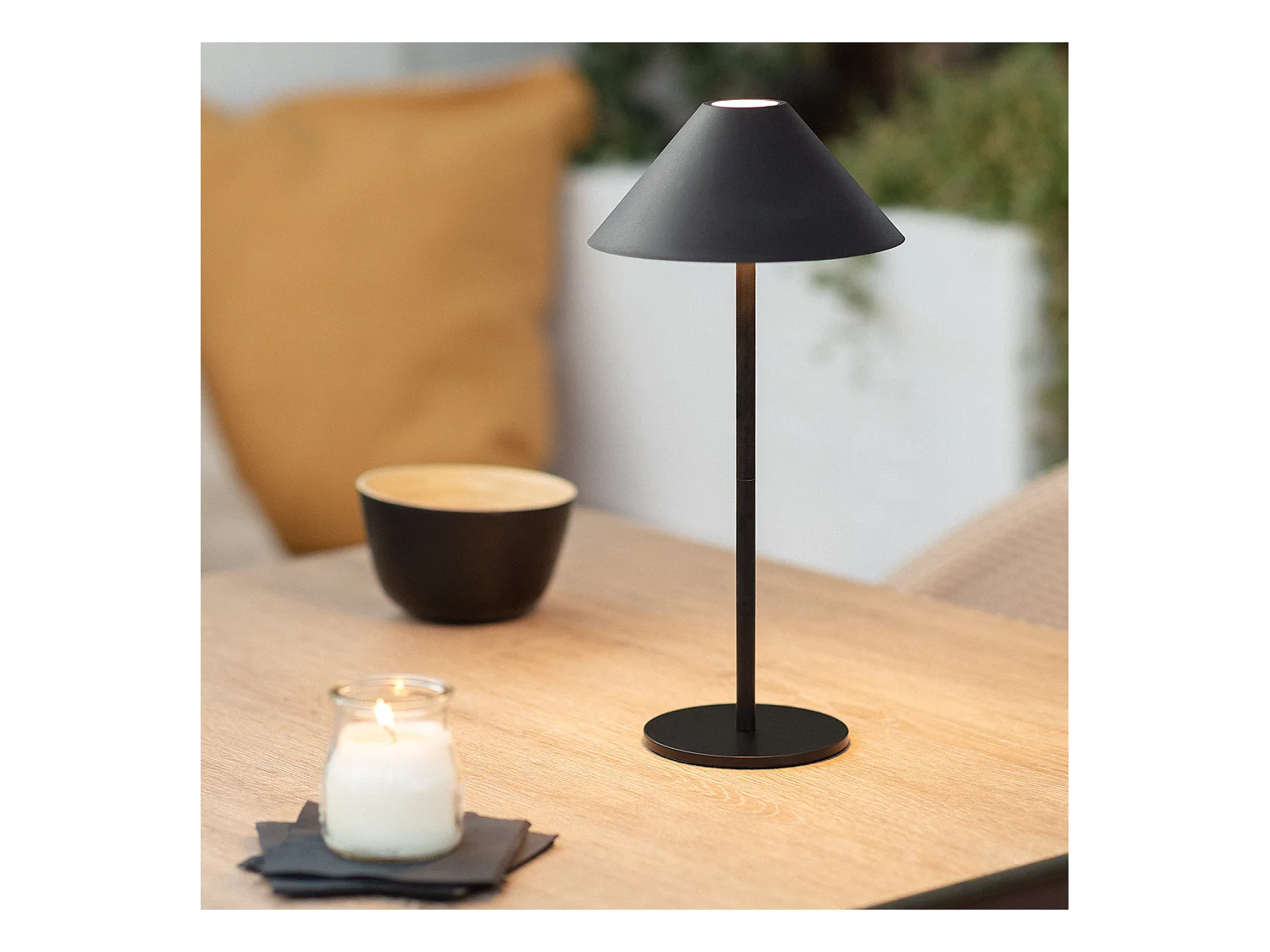 Lámpara de Mesa LED Portátil para Exterior con Batería USB Recargable Kivuli Negro