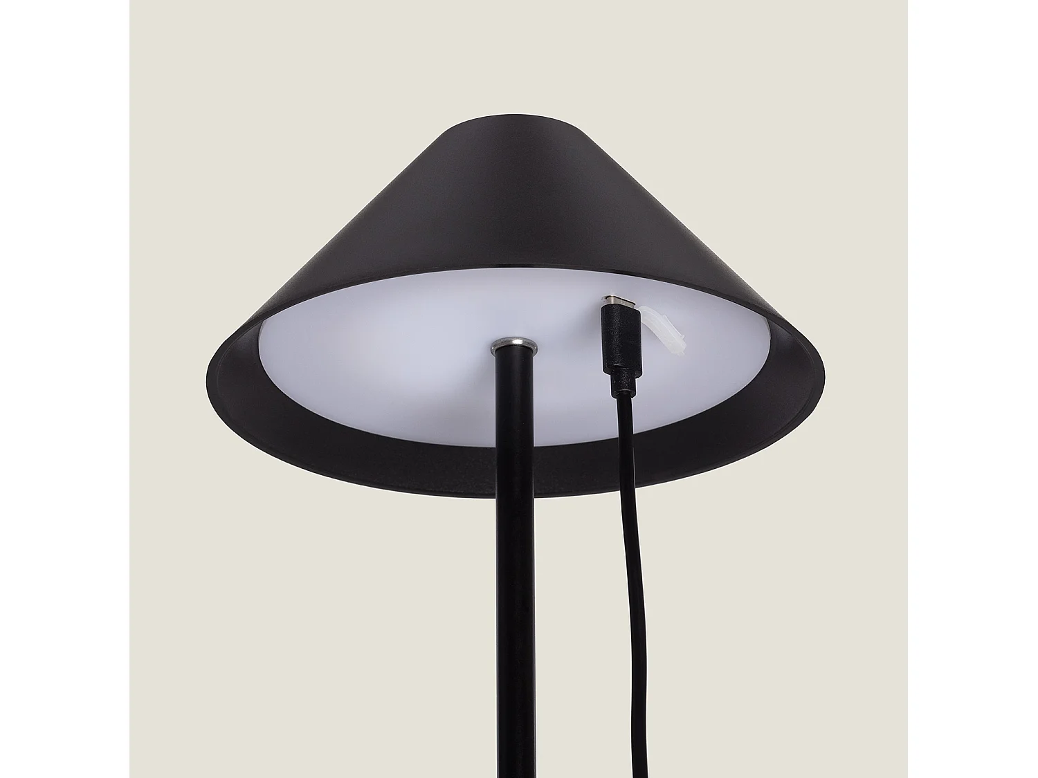 Lampe à Poser LED 3W Portable Extérieure avec Batterie Rechargeable USB Kivuli  Noir