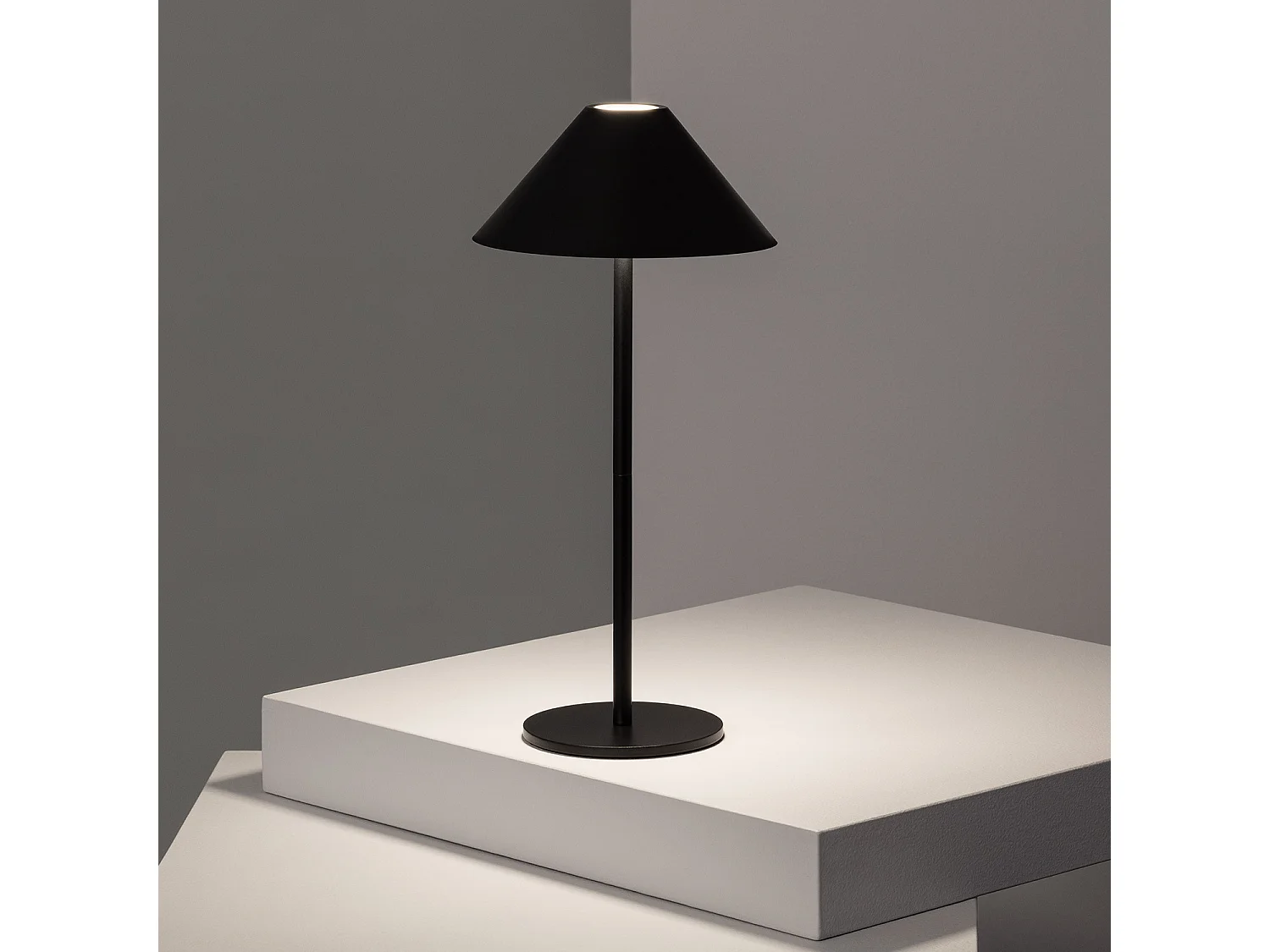 Lampe à Poser LED 3W Portable Extérieure avec Batterie Rechargeable USB Kivuli  Noir