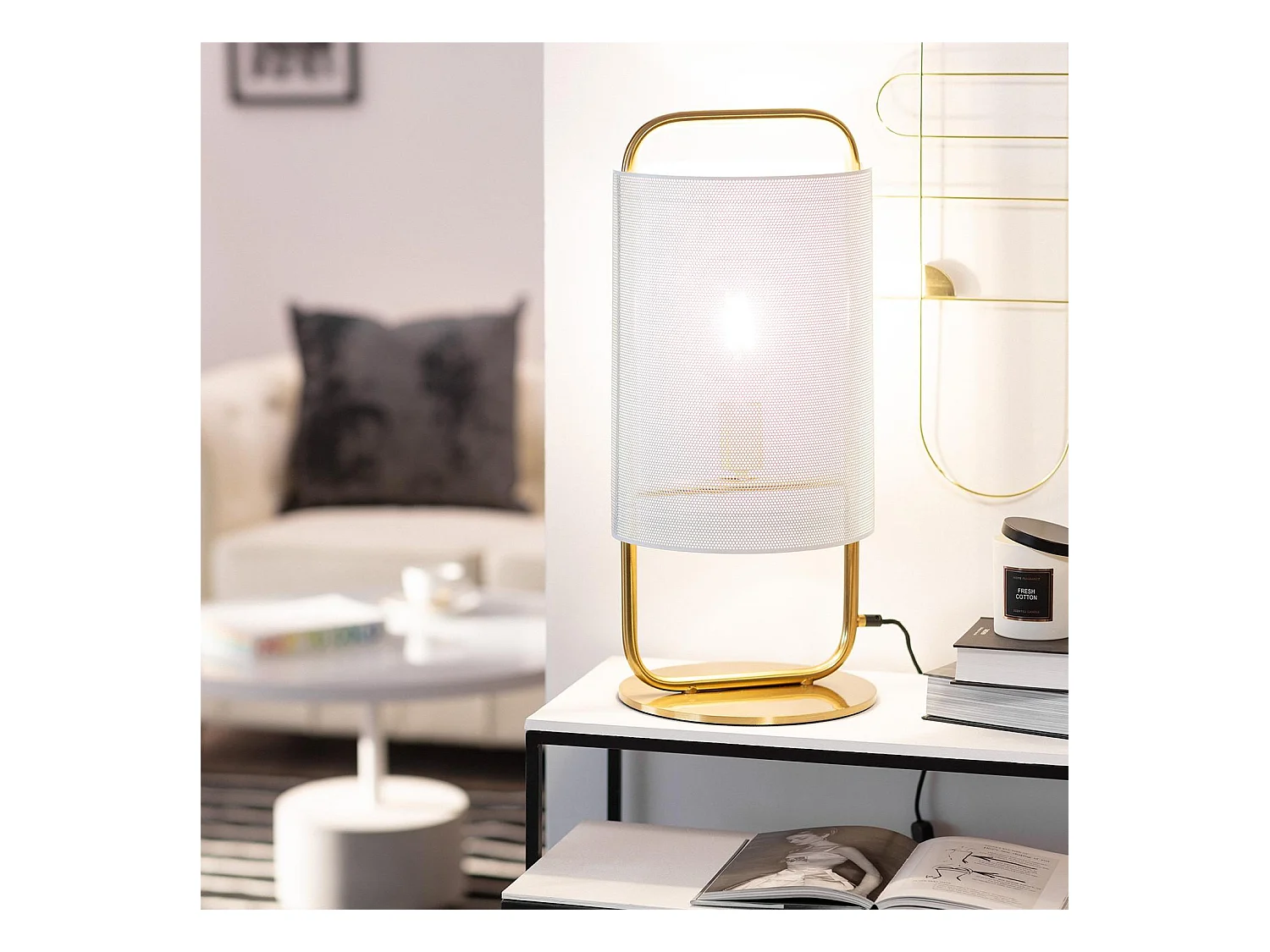 Lámpara de Mesa de Metal Ansa Dorado