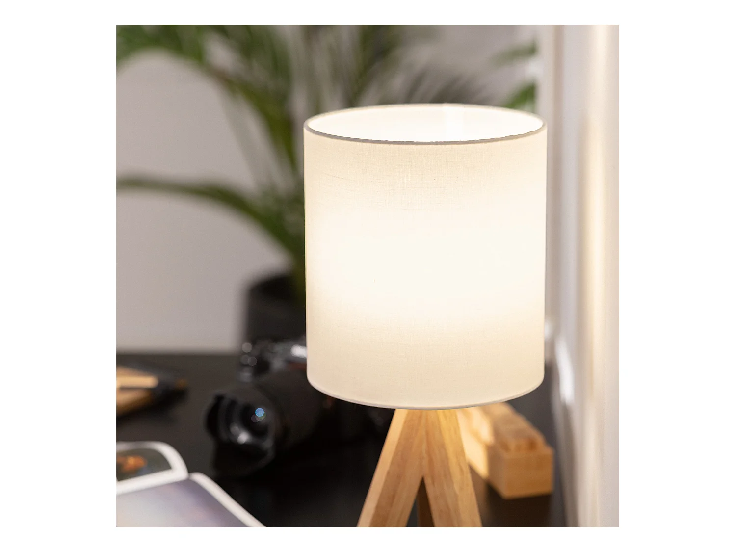 Lámpara de Mesa de Madera Kanuni Blanco