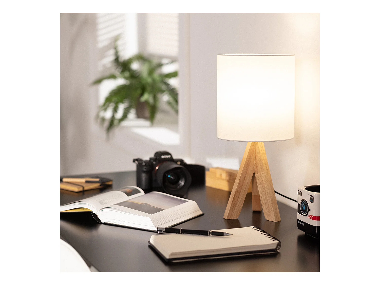 Lámpara de Mesa de Madera Kanuni Blanco