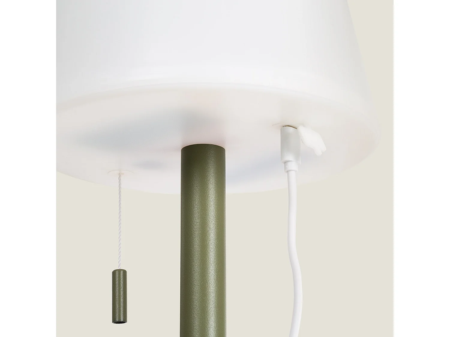 Lámpara de Mesa LED Portátil para Exterior Aluminio con Batería Recargable Epinay Verde Caqui