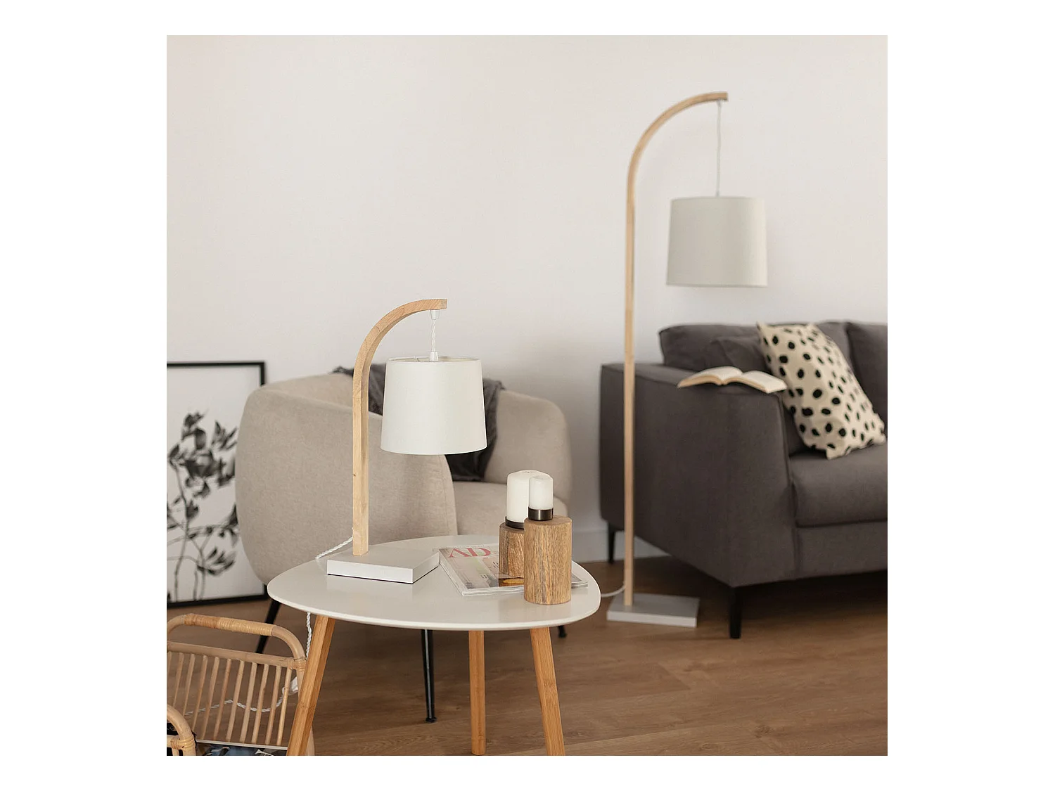 Lampada da Tavolo Tessuto e Legno Haakon Bianco