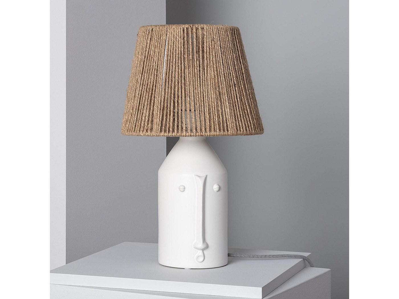 Lampada da appoggio moderna ceramica bianca modello martin 20 cm