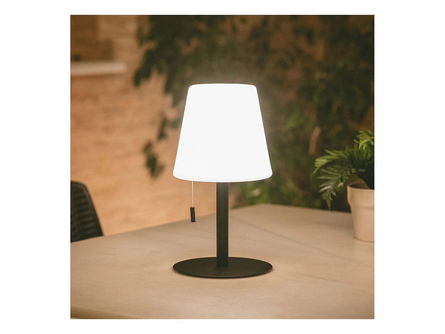 Lampada da Tavolo LED 2,6W Portatile per Esterno in Alluminio con Batteria Ricaricabile Epinay Nero