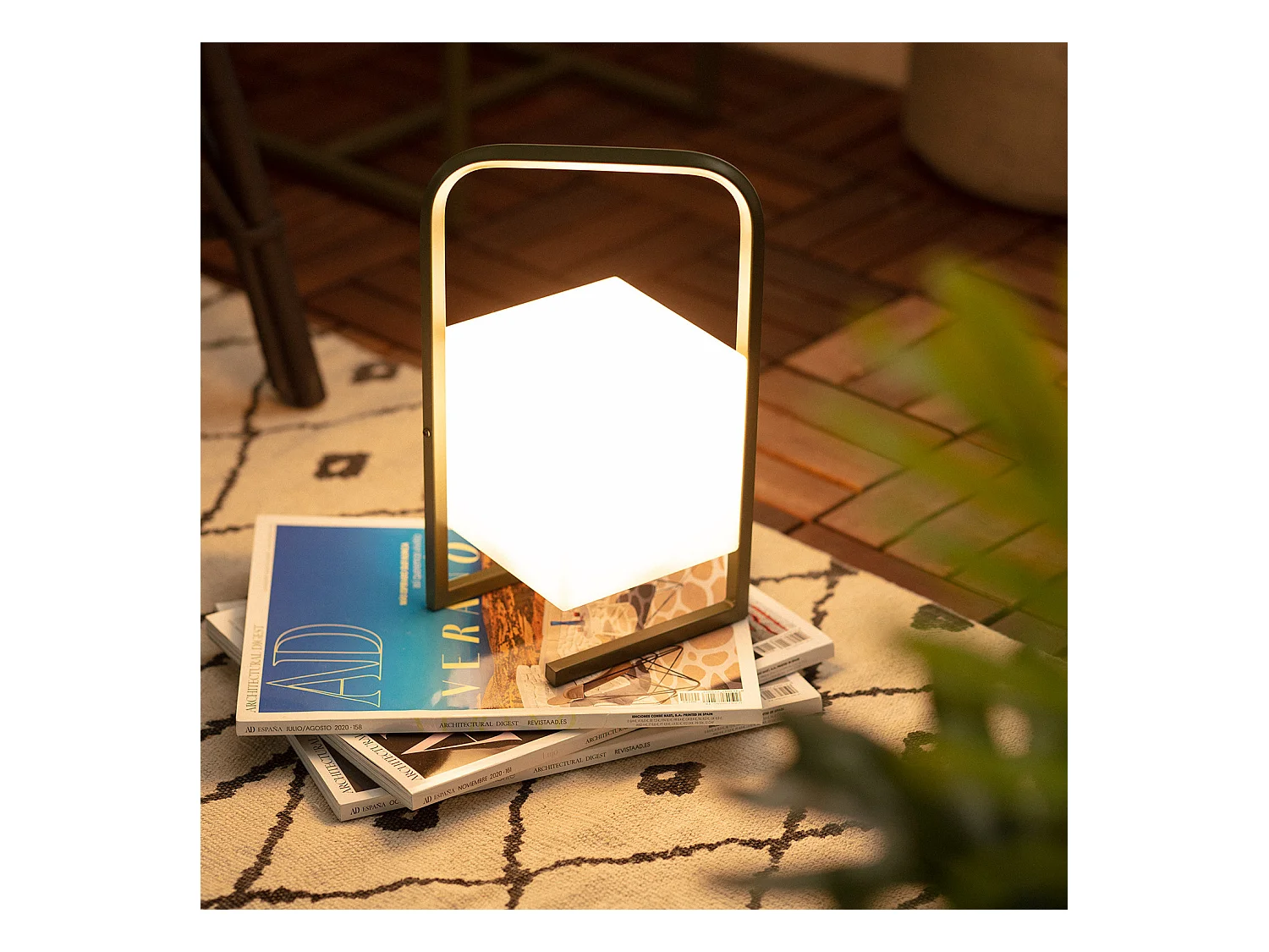 Lampada da Tavolo LED Portatile Tiber 2.5W per Esterni con Batteria USB Ricaricabile Verde Cachi