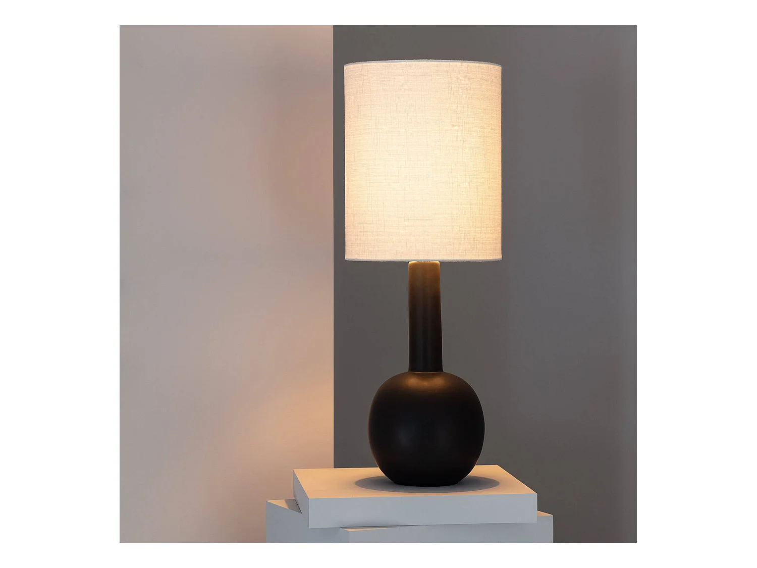 Lampada da Tavolo Guldan Nero