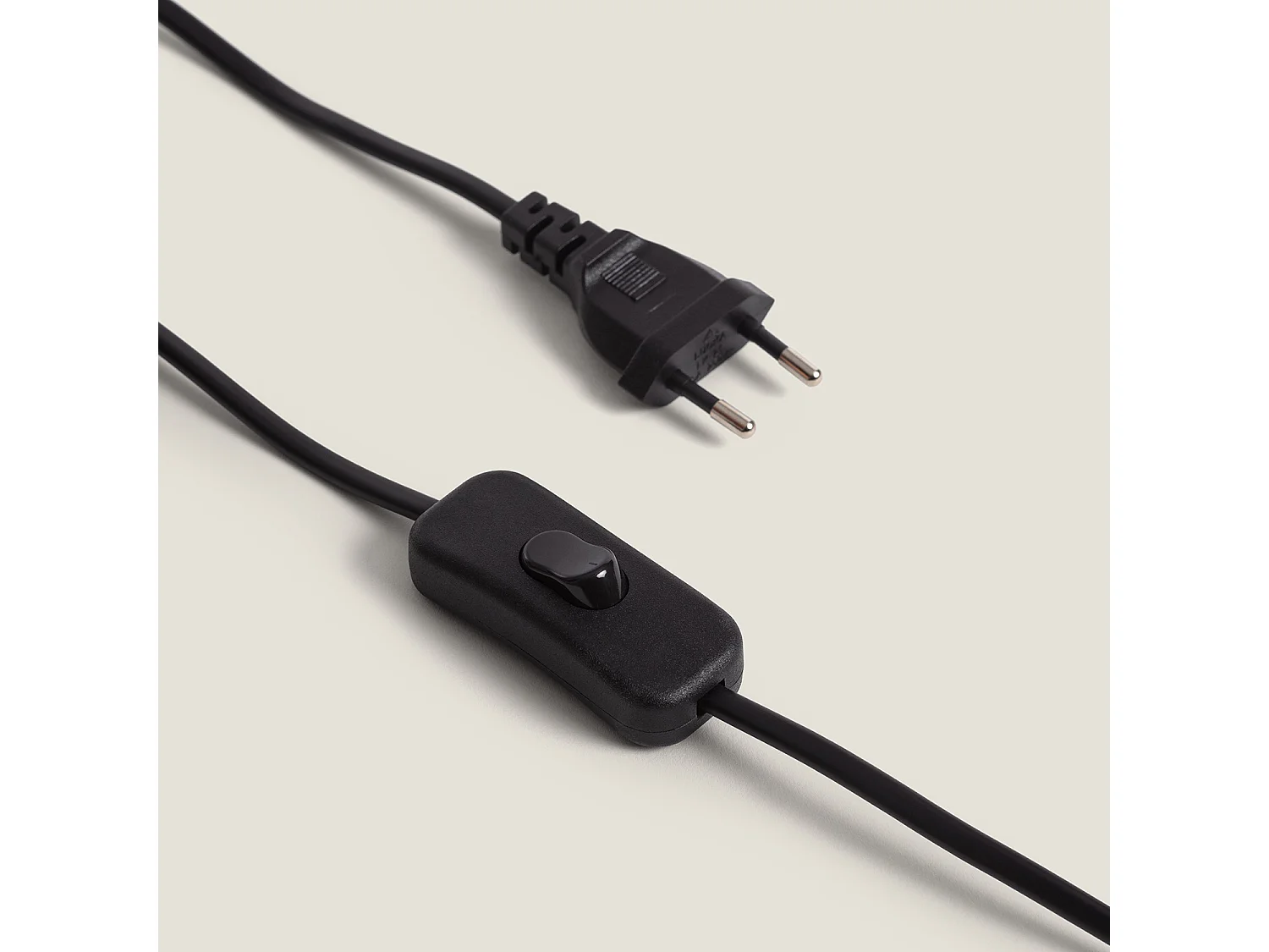 Lámpara de Mesa de Porcelana Guldan Negro