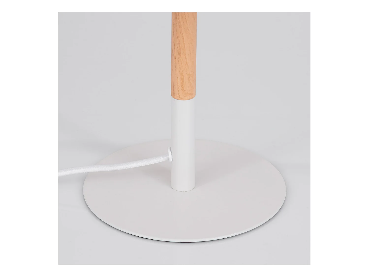 Lámpara de Mesa de Metal Silinda Blanco