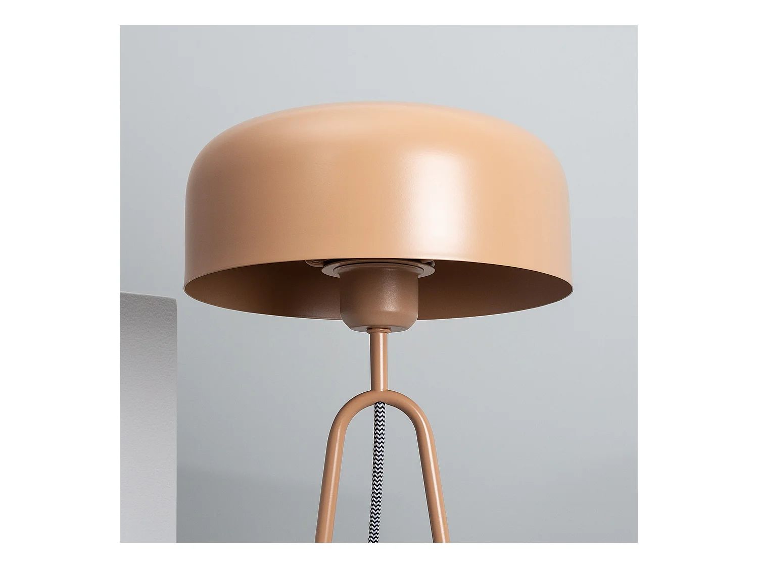 Lámpara de Mesa Metal Luca Beige