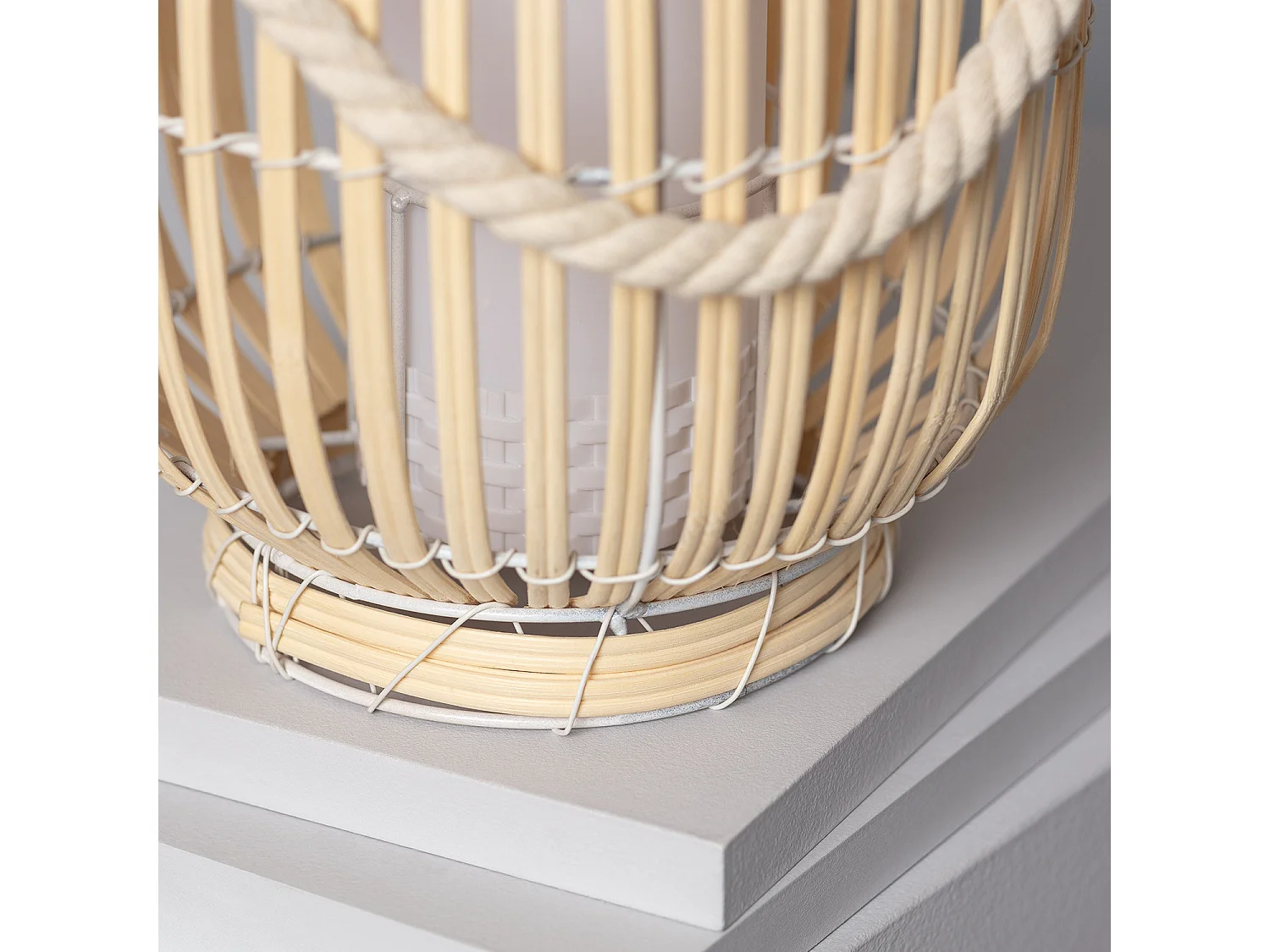 Lampada da Tavolo LED Portatile in Rattan Dragonera Naturale