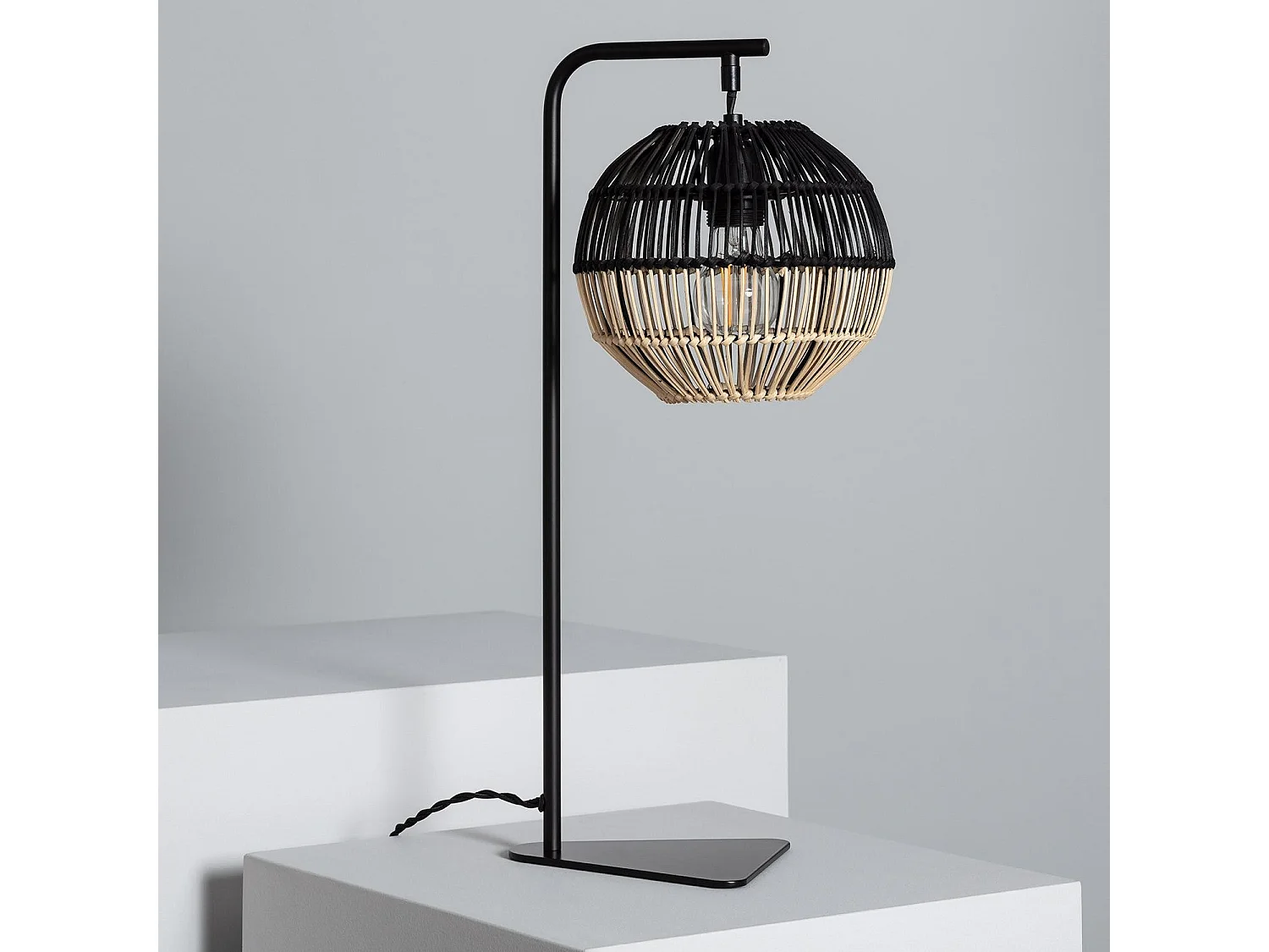 Lampada da Tavolo Rattan Kithnos Nero