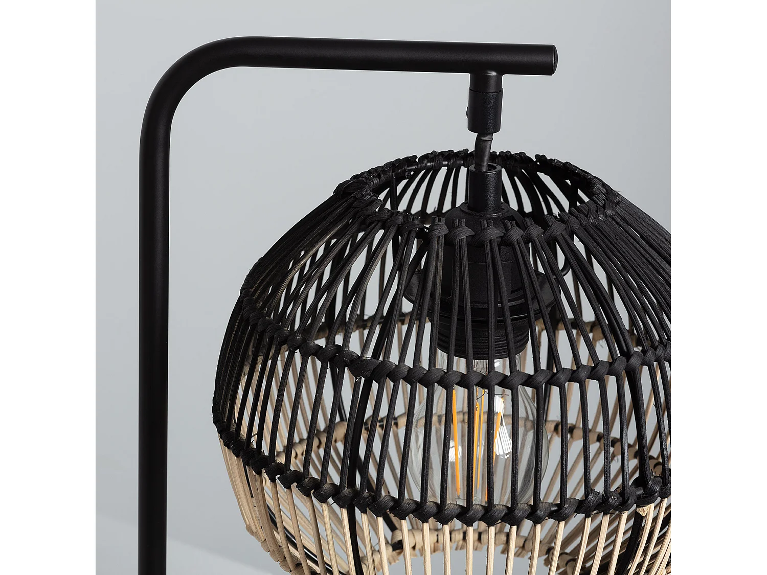 Lámpara de Mesa de Ratán Kithnos Negro