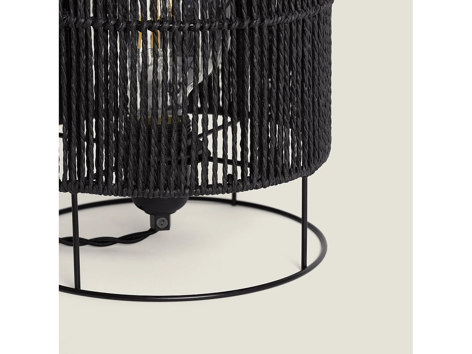 Lampada da Tavolo Carta Intrecciata Khalo Nero