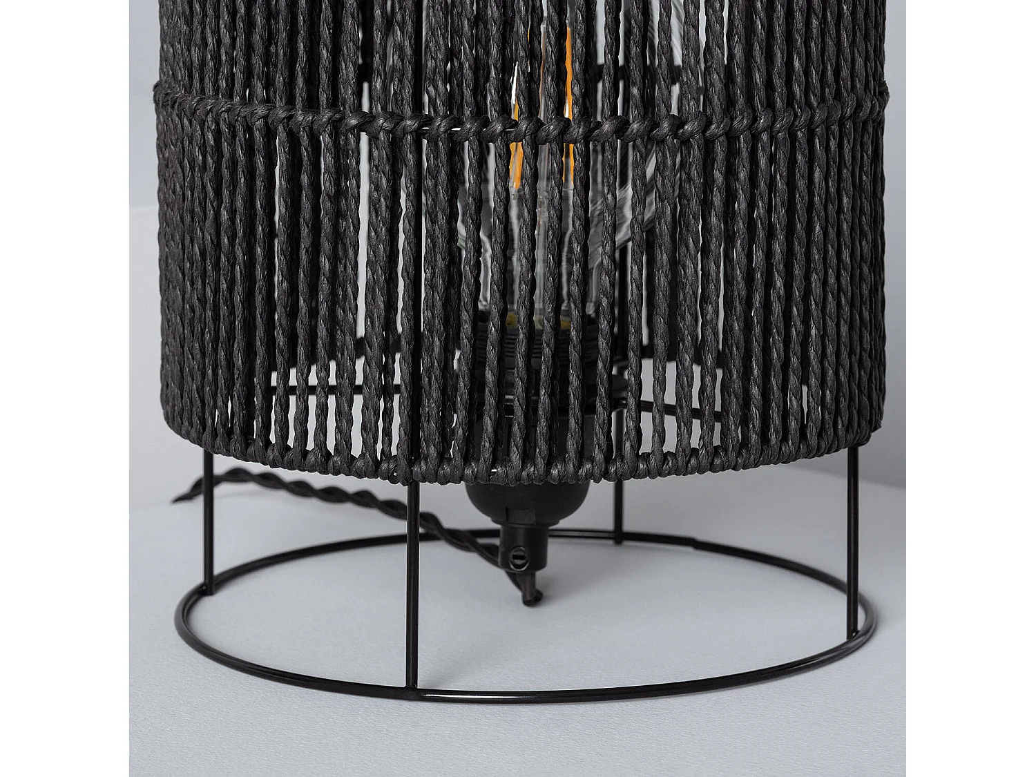 Lampada da Tavolo Carta Intrecciata Khalo Nero