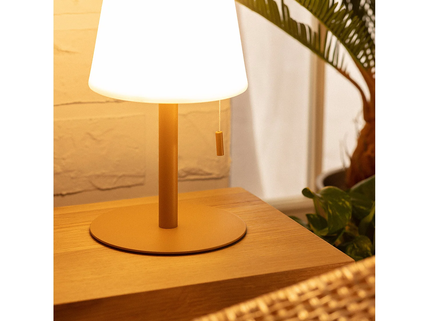 Lampe à Poser LED Portative Aluminium Extérieure 2.6W Epinay avec Batterie Rechargeable Camel