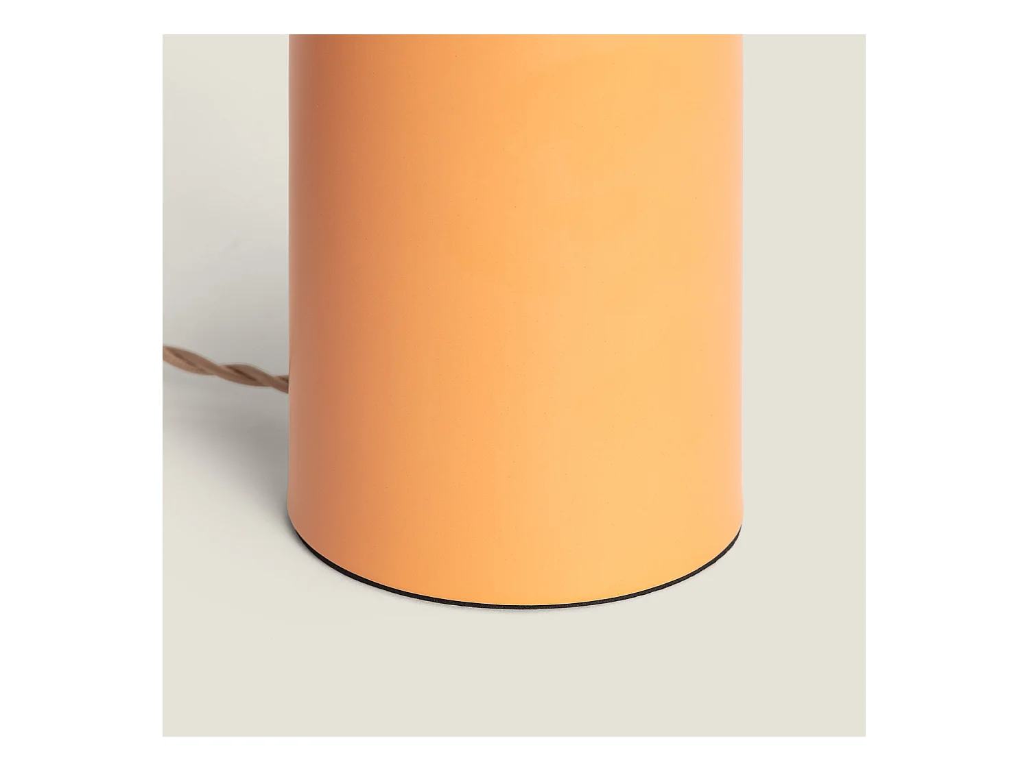 Lampe à Poser Métal Society Saumon mat