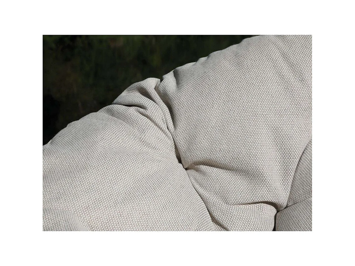 Fauteuil pivotant en résine Love