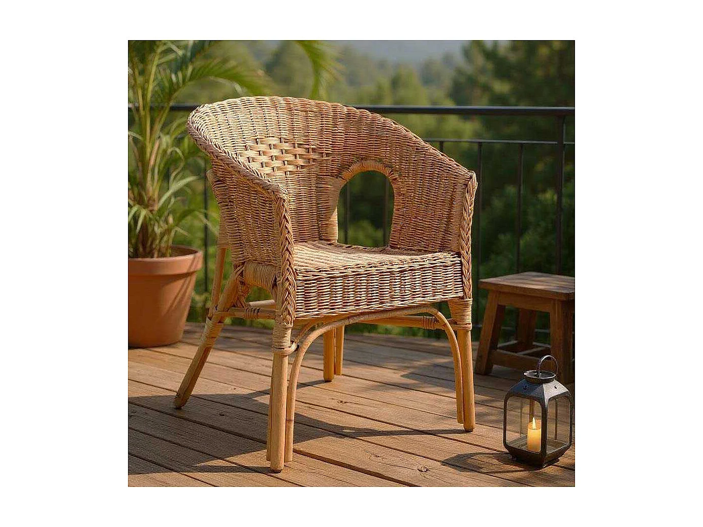 Fauteuil en rotin patiné marron Léa Sans coussin Sans coussin