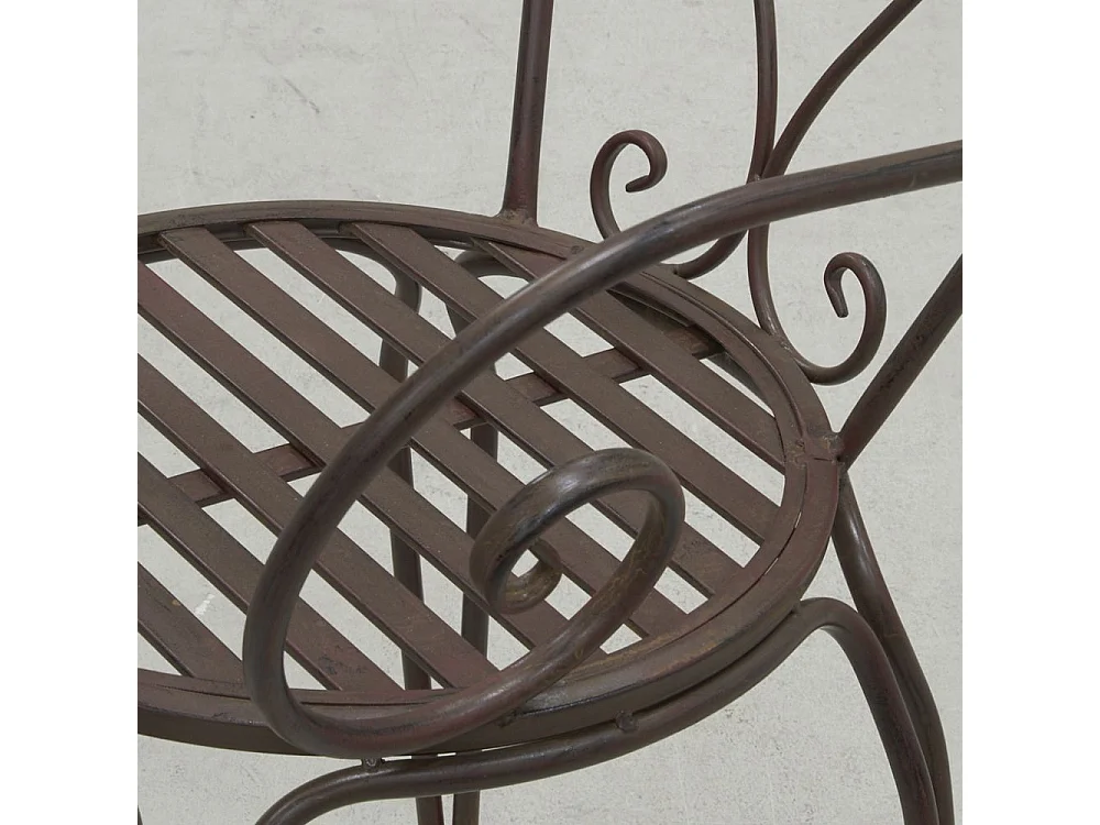 Fauteuil en métal vieilli