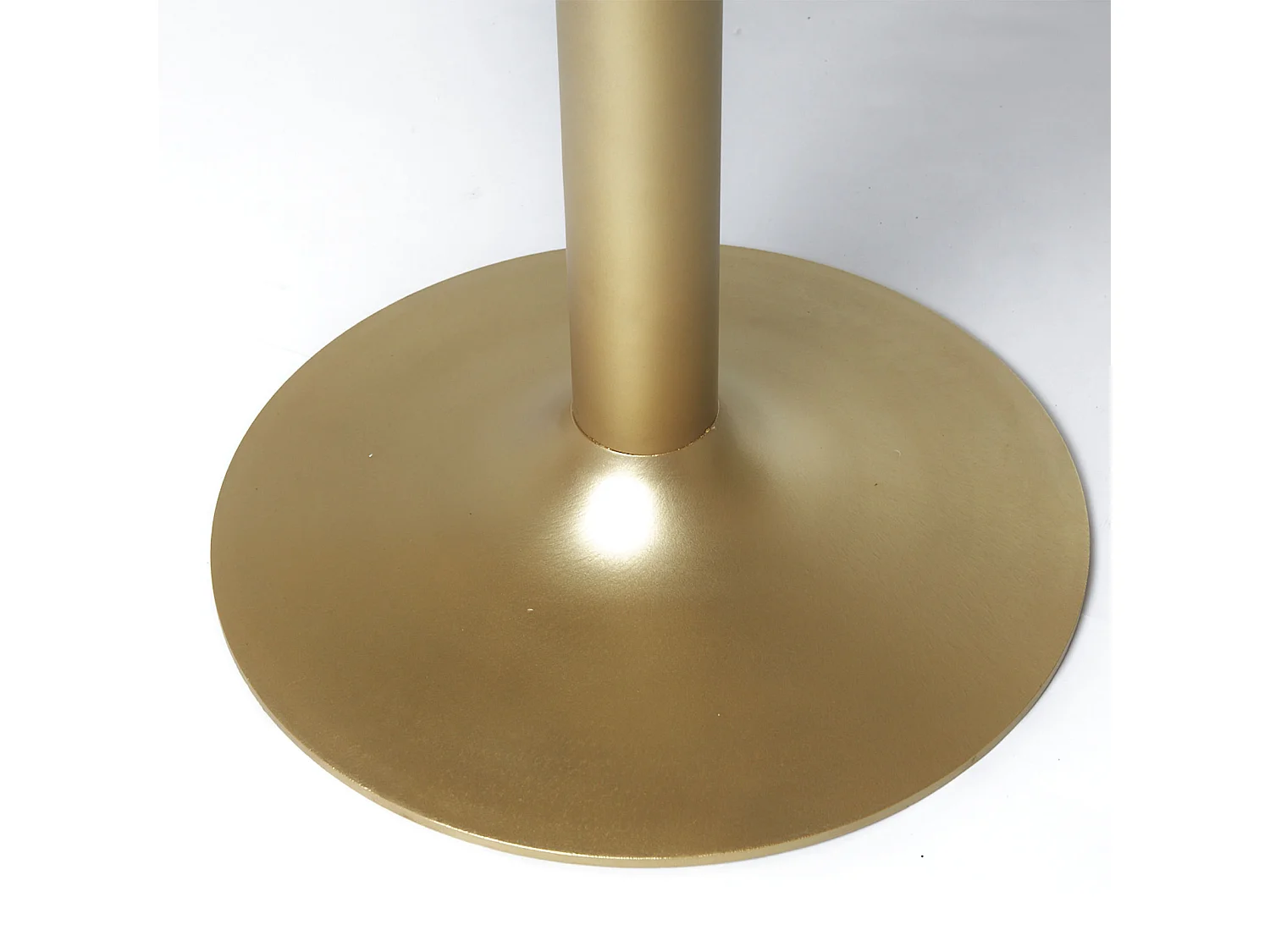 MALA - Table ronde en manguier massif et pieds métal doré D110 cm