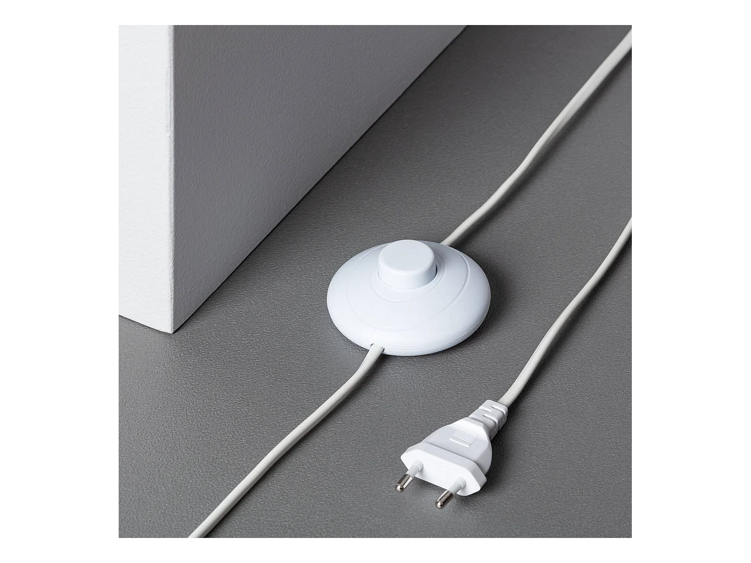 Lampada da Terra Metallo Madow Bianco