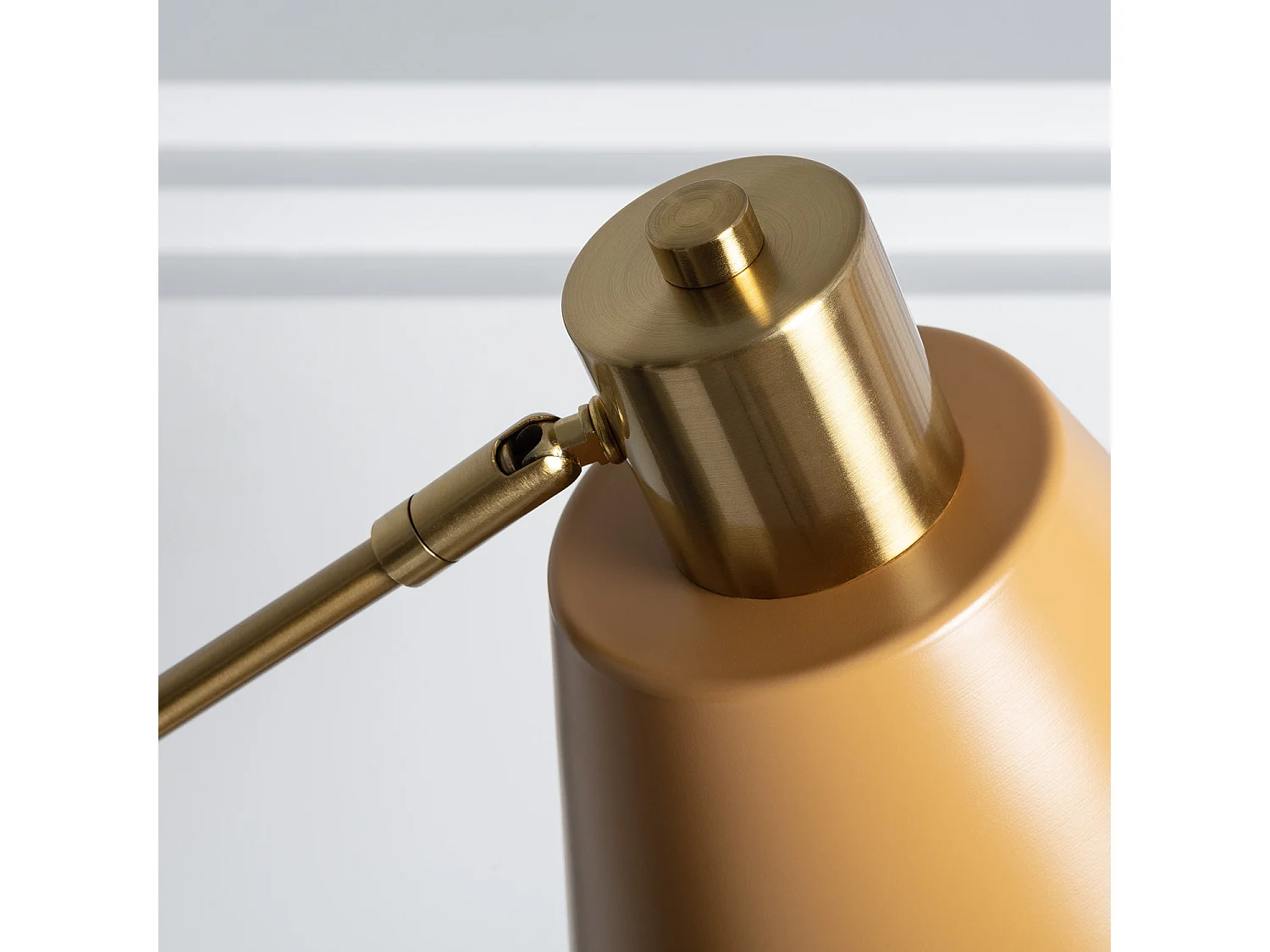 Lampadaire Aluminium et Marbre Vinci  Doré