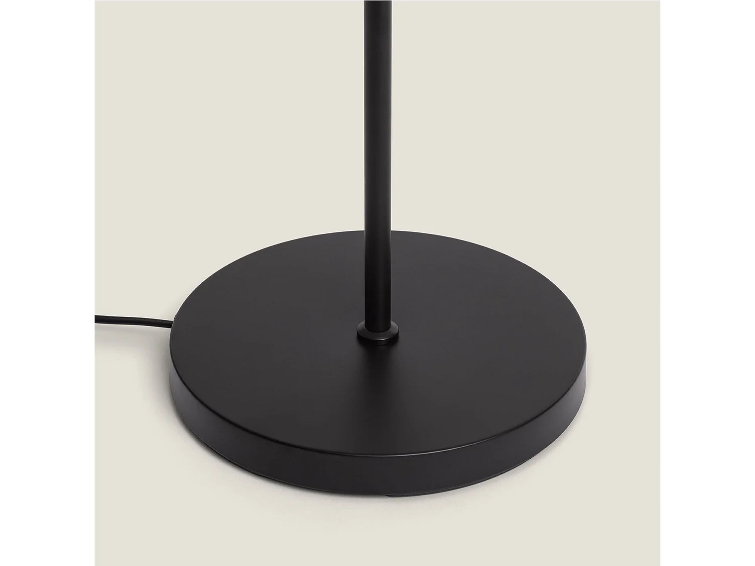 Lampada da Terra Monah Wi-Fi con Regolatore Nero