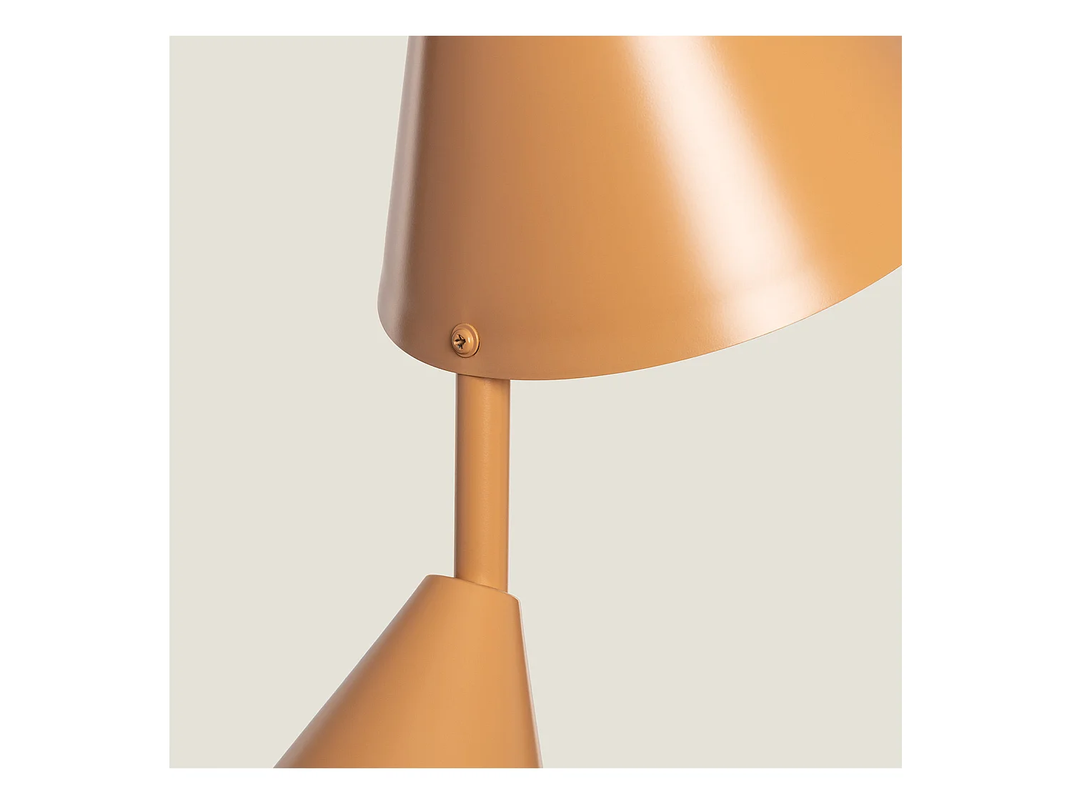 Lámpara de Pie Whirlwind Camel