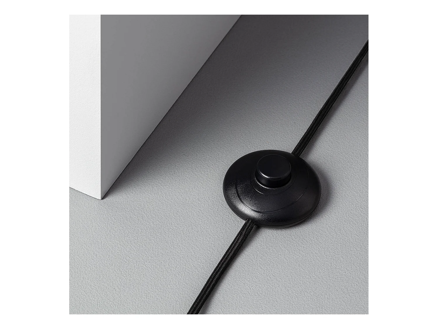 Lámpara de Pie Whirlwind Camel