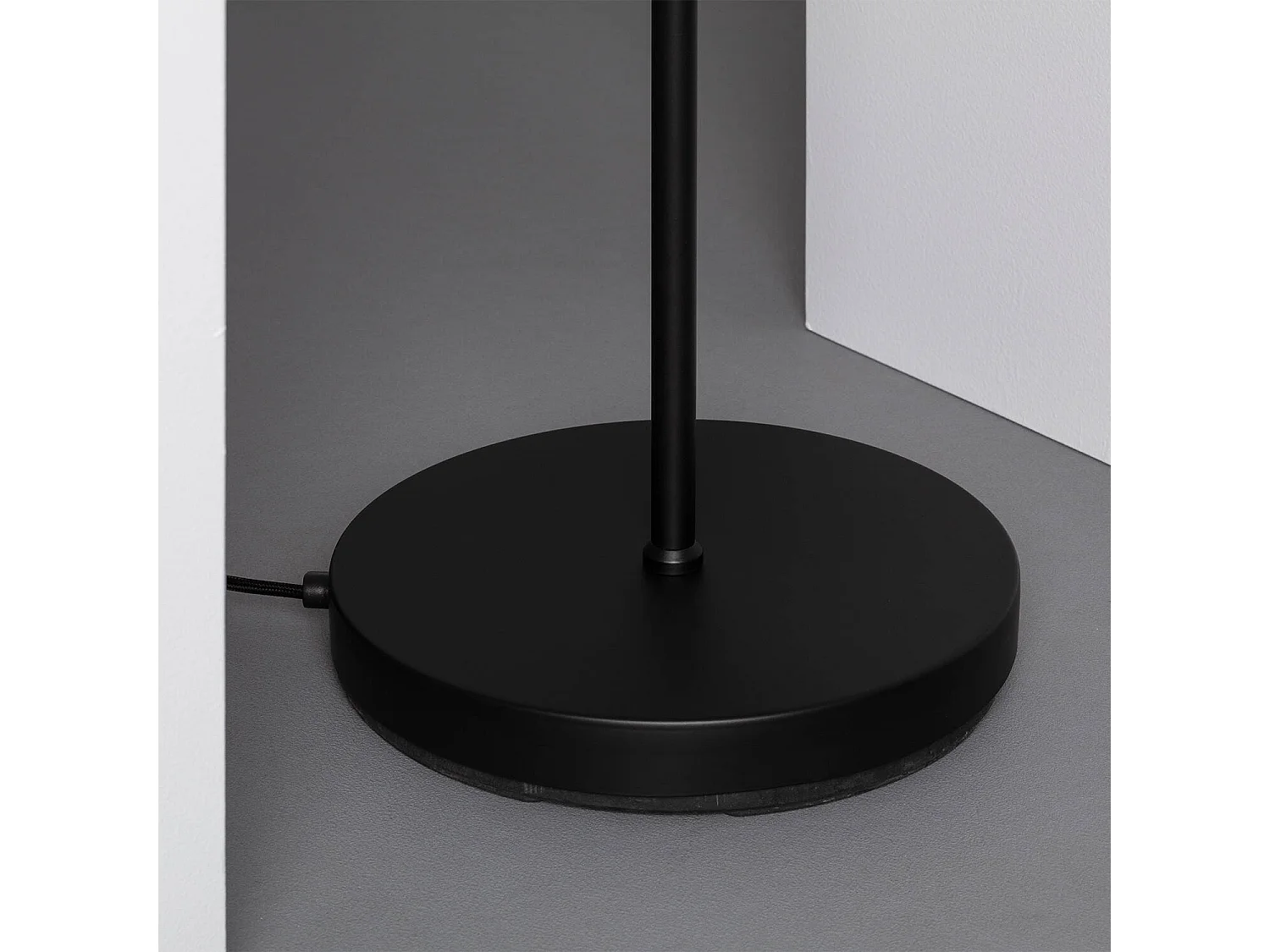 Lampadaire Whirlwind Noir