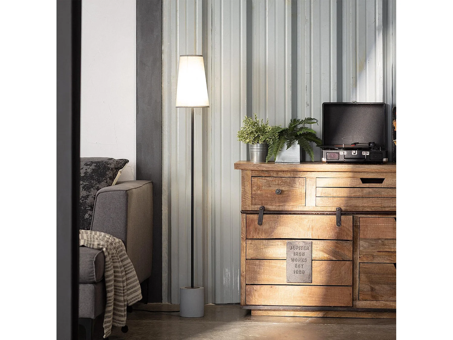 Lampadaire Ciment et Fer Betonas Gris