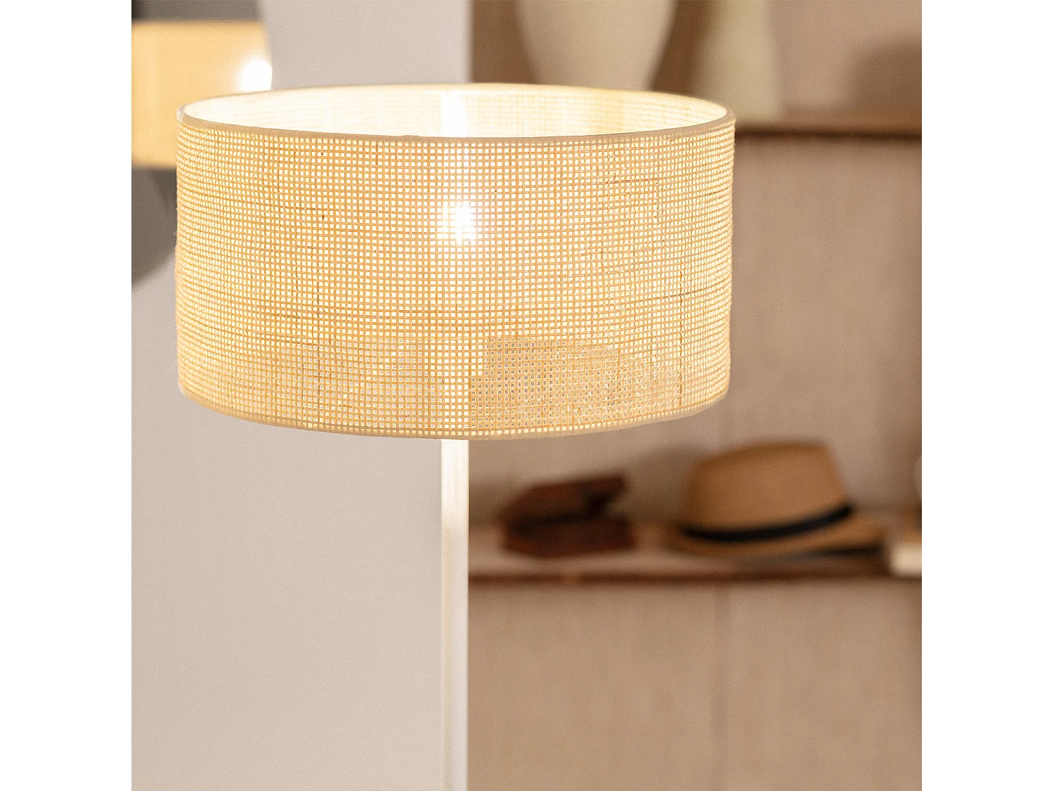 Lampadaire Rotin et Métal Baracoa Blanc