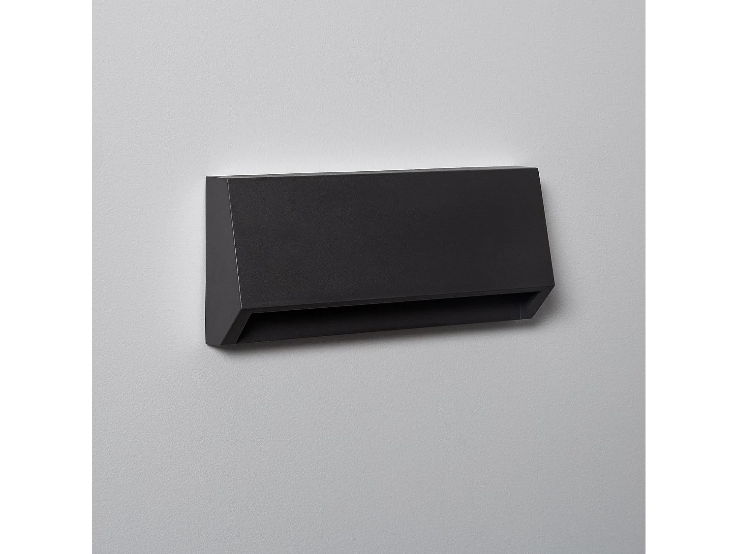 Balise LED Extérieure 3W En Saillie au Mur Rectangulaire Valeta Anthracite  2700K Blanc chaud