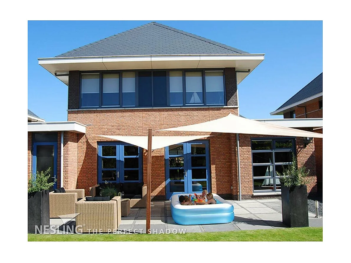 Voile d'ombrage triangulaire Coolfit crème porcelaine 4 x 4 x 5,7 m